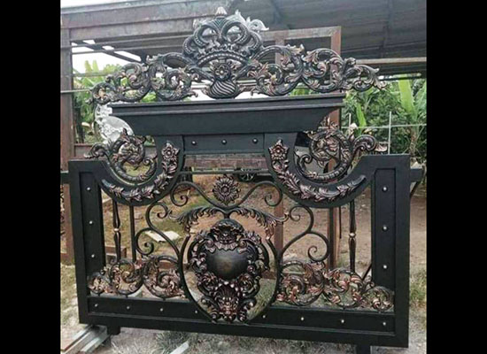 Pagar Klasik Palembang, Bengkel las Kharisma Baja, Jasa konstruksi dan bangunan. bengkel las, kharisma baja, pagar baja, pagar klasik, pagar balkon, reling tangga, tralis, baja ringan